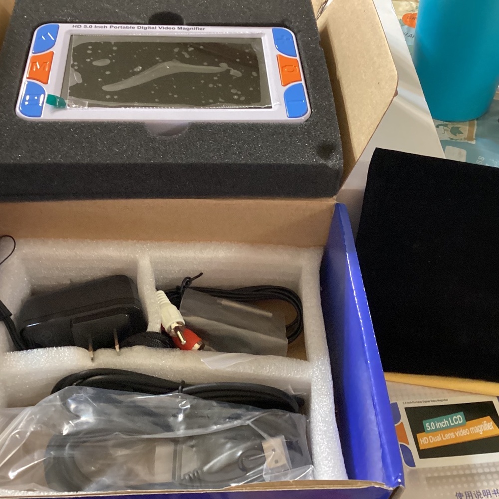 Portable digital magnifier 5 inch